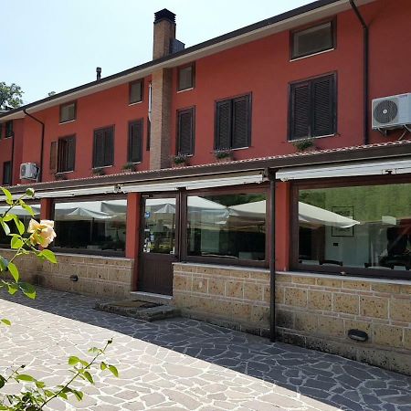 Agriturismo Ricciardelli Contrada (Campania) Exterior foto