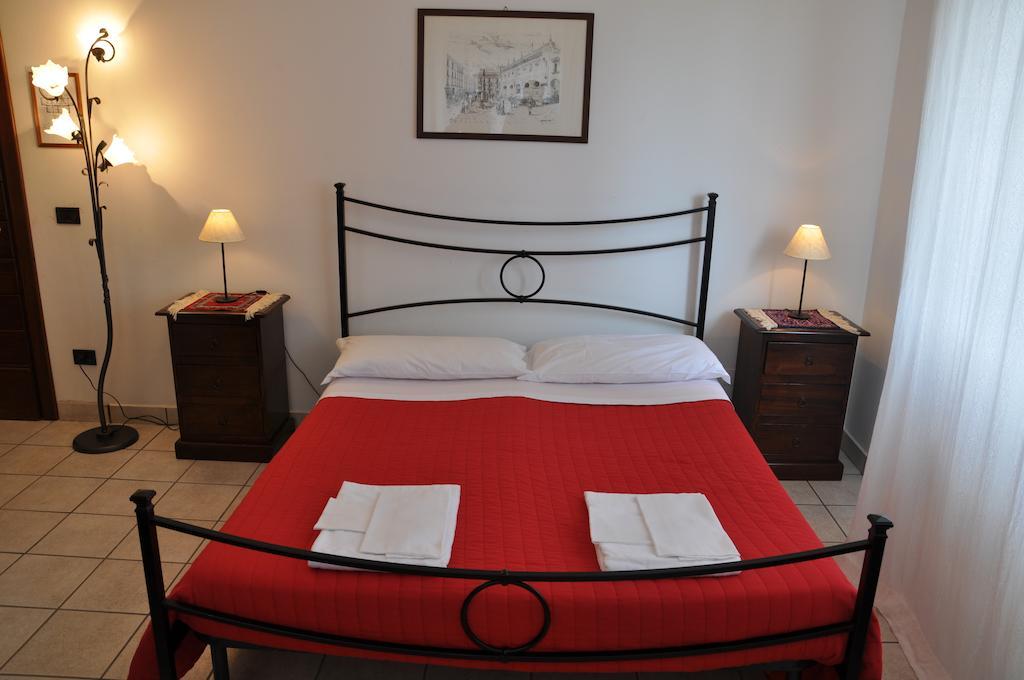 Agriturismo Ricciardelli Contrada (Campania) Quarto foto